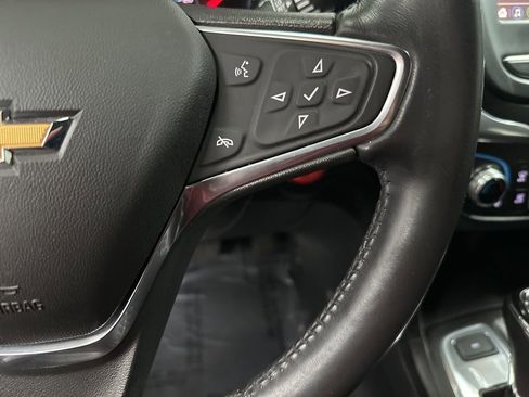 Used 2019 Chevrolet Equinox LT image 16