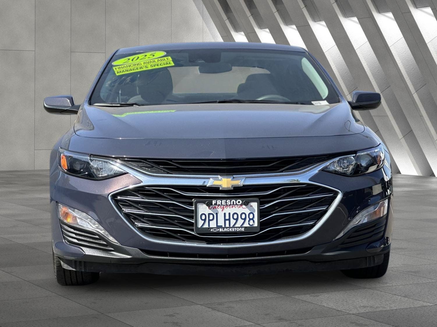 Used 2025 Chevrolet Malibu LT FWD image 9