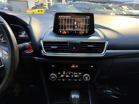 Used 2017 MAZDA MAZDA3 Grand Touring FWD image 31