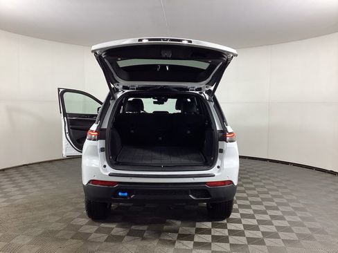 Used 2024 Jeep Grand Cherokee Trailhawk w/ Advanced Protech Group II image 36