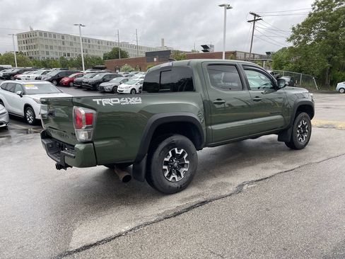 Used 2021 Toyota Tacoma TRD Off-Road w/ Technology Package AWD/4WD image 8