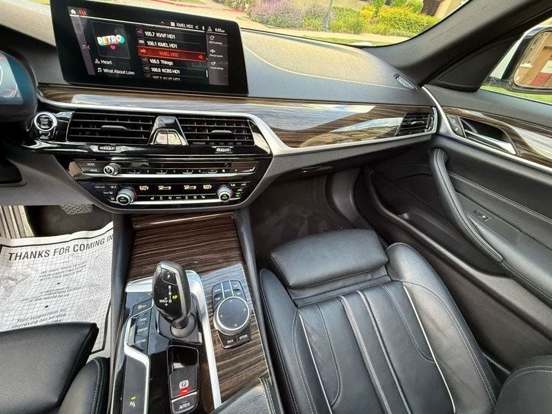 Used 2020 BMW 530i w/ Convenience Package RWD image 68