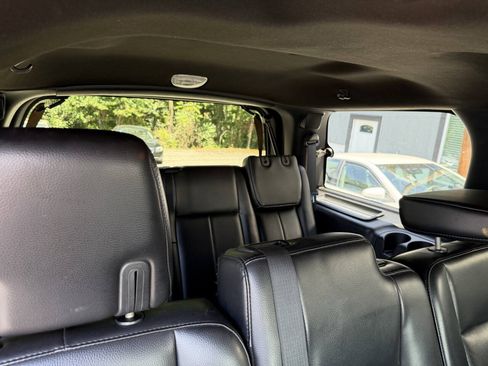 Used 2016 Ford Expedition Limited w/ Equipment Group 301A AWD/4WD image 10