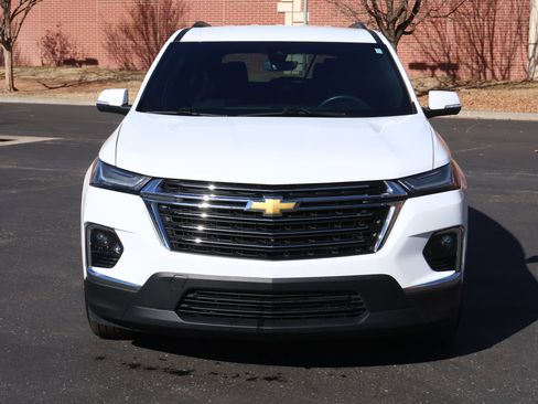 Used 2023 Chevrolet Traverse LT image 29