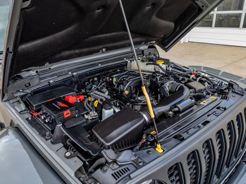 Used 2022 Jeep Gladiator Mojave w/ LED Lighting Group image 41