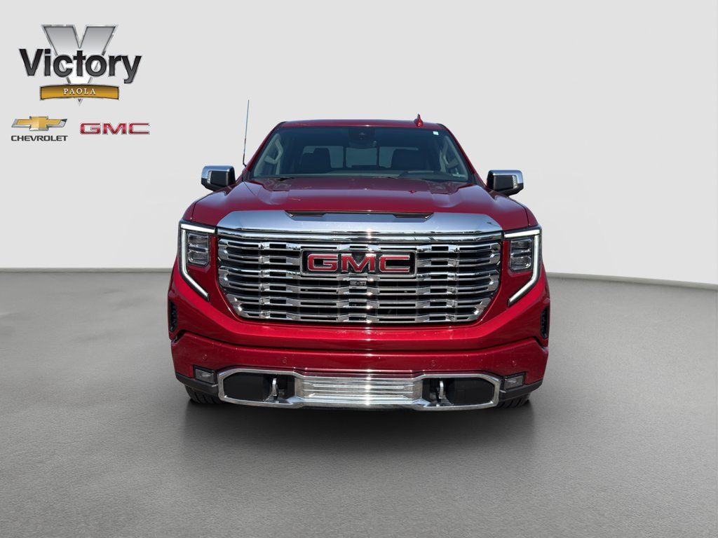 Used 2024 GMC Sierra 1500 Denali AWD/4WD image 2