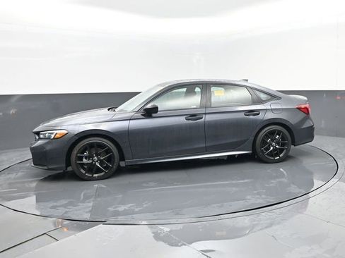 Used 2025 Honda Civic Sport image 5