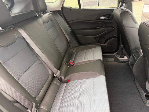 Used 2026 Chevrolet Trax LT w/ LT Convenience Package image 35