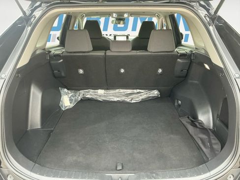 Used 2023 Toyota RAV4 XLE image 17