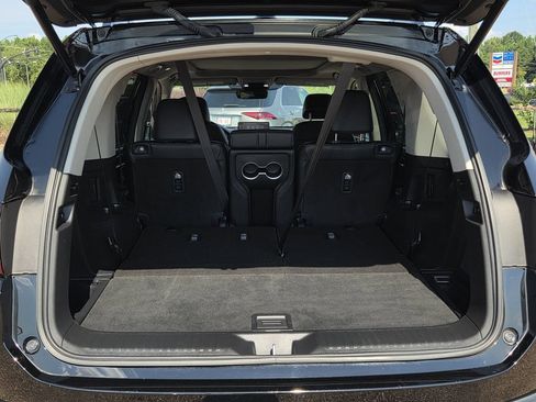 Used 2023 Honda Pilot Touring image 28