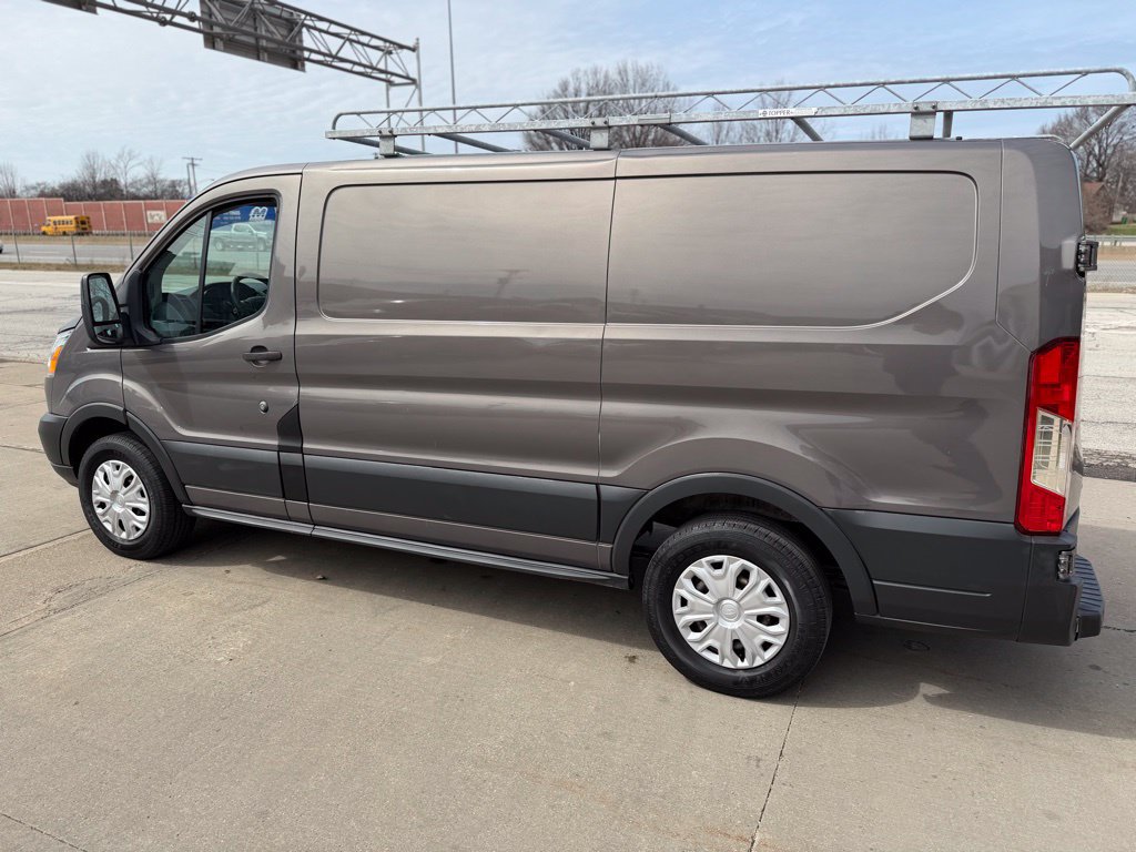 Used 2015 Ford Transit 150 130 Low Roof RWD image 9