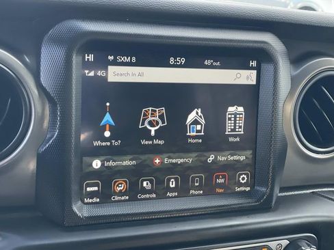 Used 2022 Jeep Gladiator Sport image 16