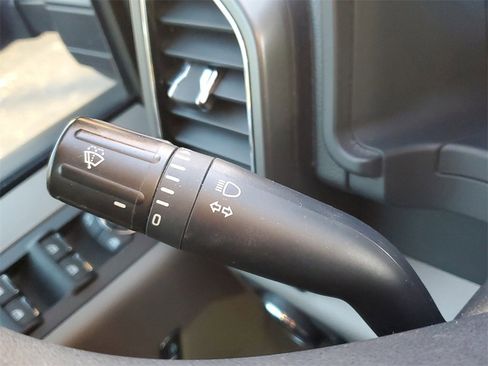 Used 2022 Ford F450 XLT w/ XLT Value Package image 28