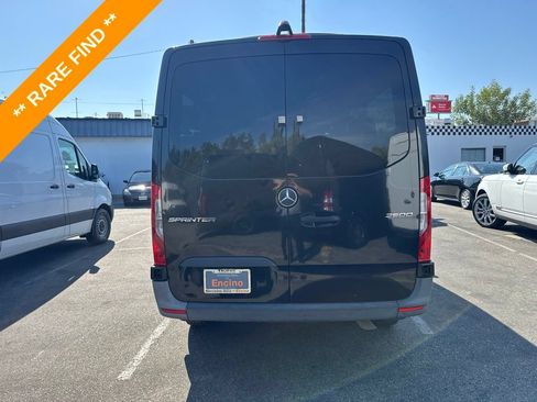 Used 2021 Mercedes-Benz Sprinter 2500 image 6