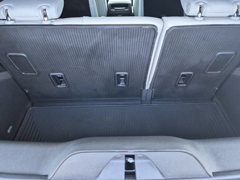 Certified 2026 Cadillac Escalade Platinum Sport w/ LPO, Floor Liner Package AWD/4WD image 28