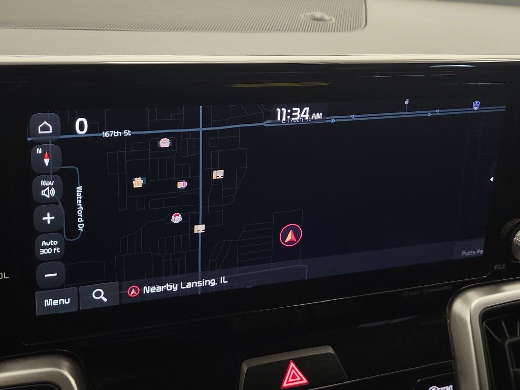 Used 2022 Kia Sorento EX w/ Panoramic Sunroof Package FWD image 17