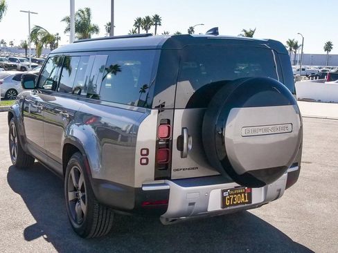 Used 2023 Land Rover Defender 130 S image 9
