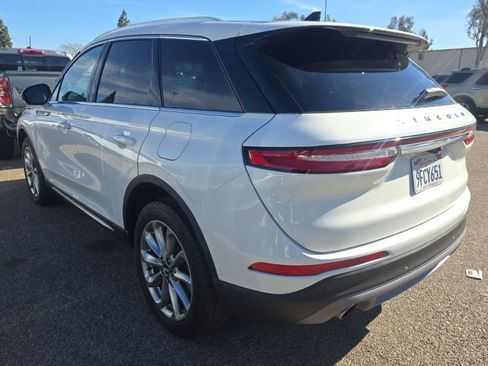 Used 2022 Lincoln Corsair FWD w/ Premium Package image 3