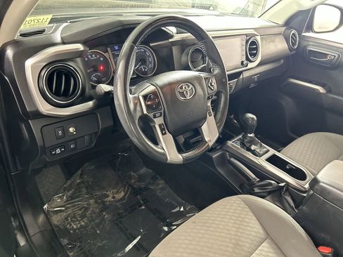 Used 2023 Toyota Tacoma SR5 w/ SR5 Appearance Package image 11