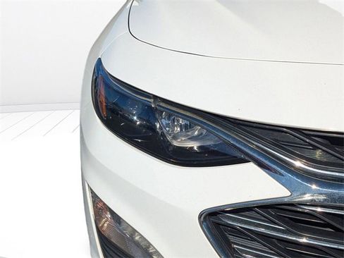 Used 2023 Chevrolet Malibu LT image 9
