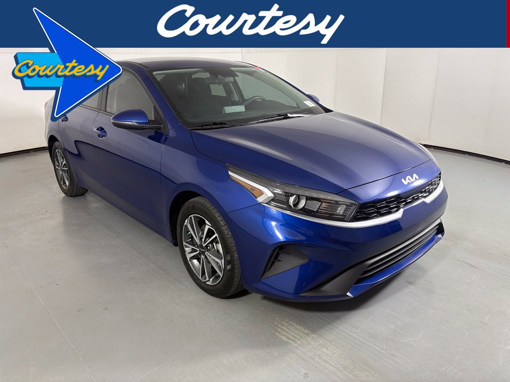 Used 2023 Kia Forte LXS w/ LXS Technology Package FWD image 1
