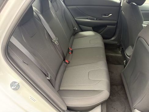 New 2026 Hyundai Elantra SE FWD image 15