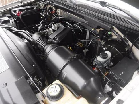 Used 2002 Ford F150 XLT RWD image 24