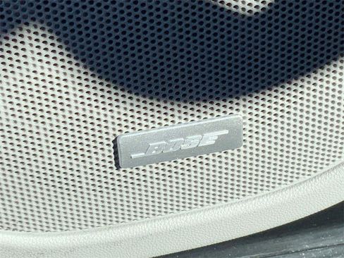 Used 2023 GMC Acadia SLT w/ Technology Package image 24