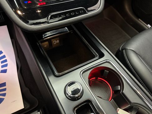 Used 2022 Lincoln Corsair Reserve w/ Sport Package image 23