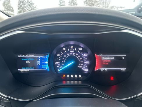 Used 2019 Ford Fusion SE image 11