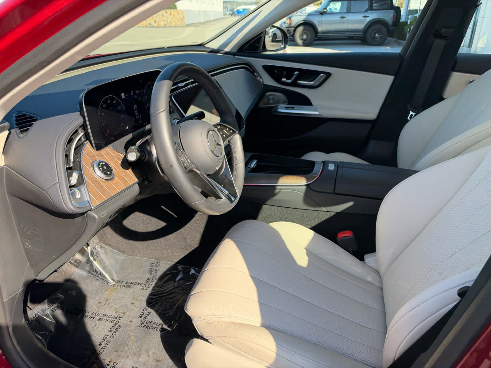 Used 2026 Mercedes-Benz E 350 4MATIC Sedan image 17