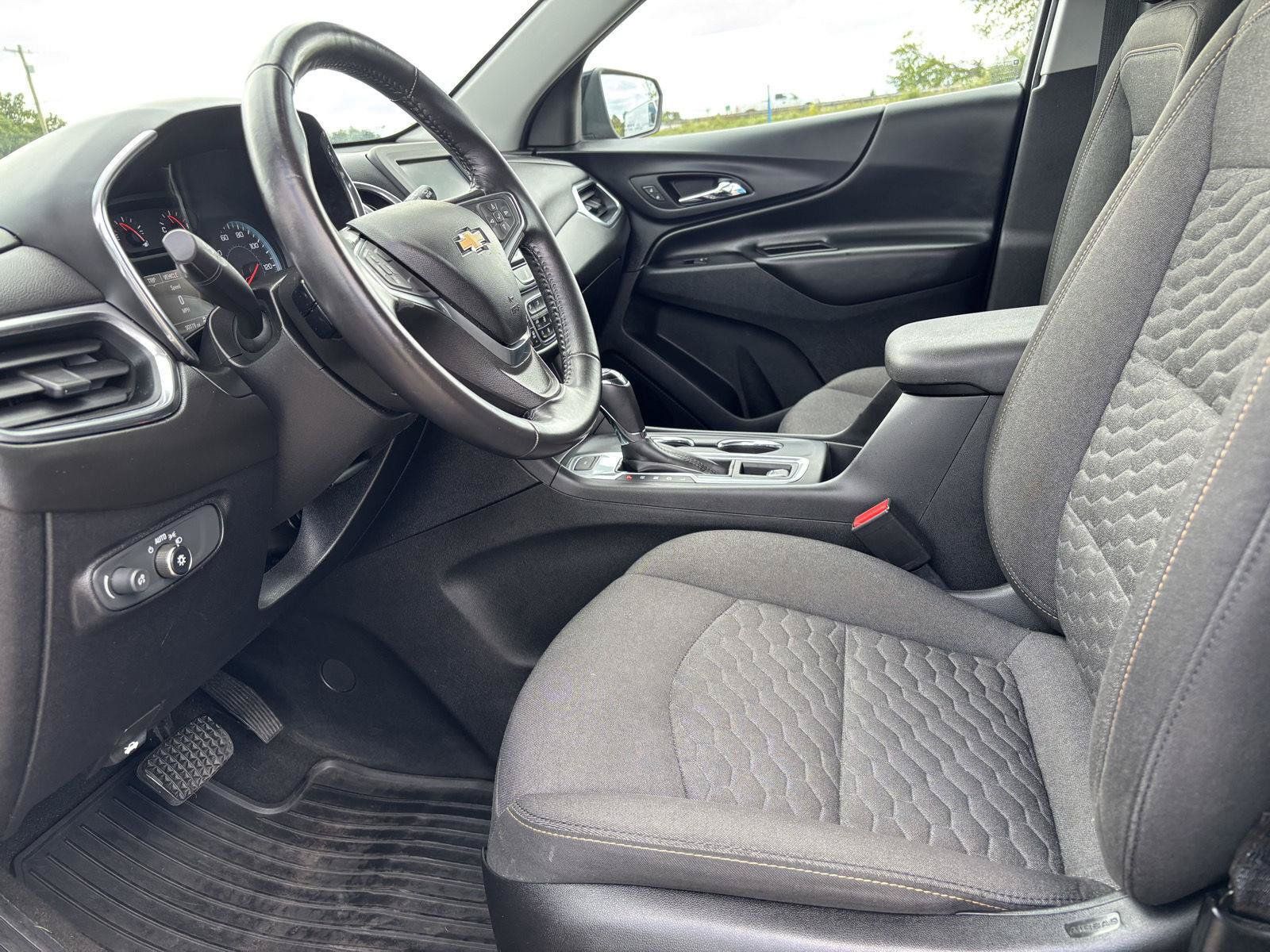 Used 2018 Chevrolet Equinox LT AWD/4WD image 14