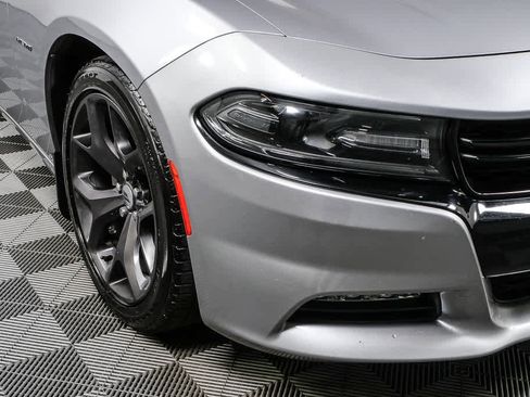 Used 2018 Dodge Charger R/T w/ Plus Group image 36