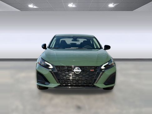 New 2025 Nissan Altima 2.5 SR image 5