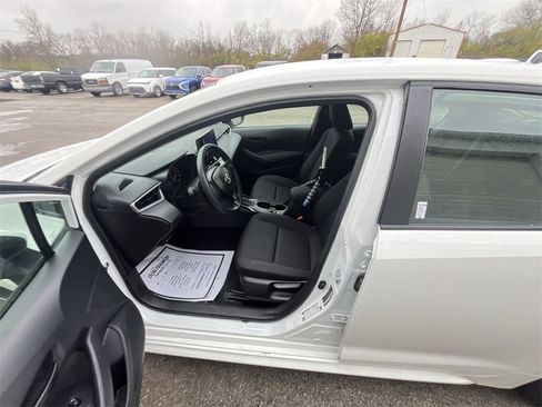 Used 2024 Toyota Corolla LE image 11