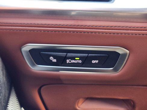 Certified 2025 BMW X7 M60i image 30