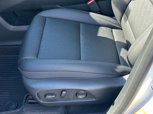 New 2026 Chevrolet Equinox LT w/ Convenience Package II image 14