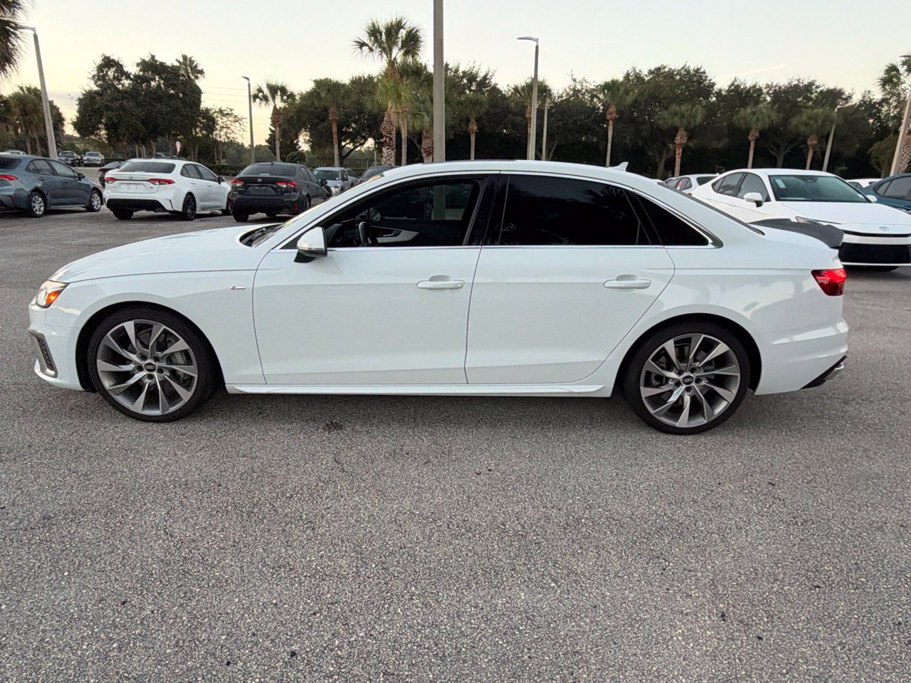 Used 2020 Audi A4 2.0T Premium Plus w/ Premium Plus Package AWD/4WD image 2