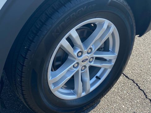 Certified 2023 Ford Explorer XLT w/ Equipment Group 202A AWD/4WD image 22