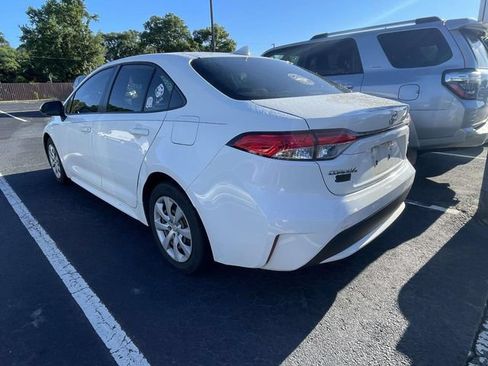 Used 2021 Toyota Corolla LE FWD image 8