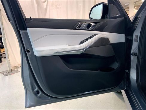 New 2026 BMW X5 xDrive40i w/ M Sport Package image 10