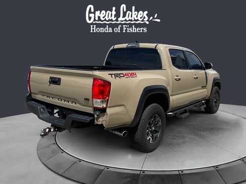 Used 2017 Toyota Tacoma TRD Off-Road w/ Tow Package AWD/4WD image 5