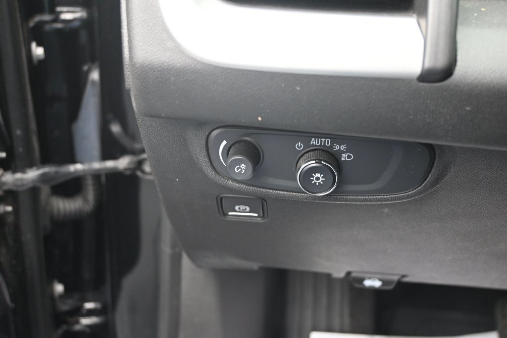 Used 2021 GMC Terrain SLE w/ Driver Convenience Package AWD/4WD image 33
