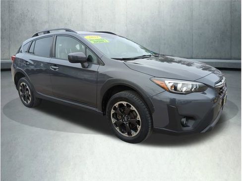 Used 2022 Subaru Crosstrek 2.0i Premium image 8