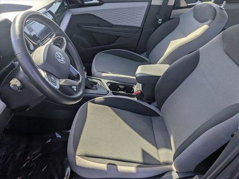 Used 2024 Volkswagen Taos S image 15