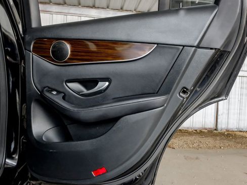 Used 2019 Mercedes-Benz GLC 300 image 47