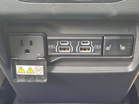 New 2025 Jeep Grand Cherokee Limited w/ Trailer Tow Package image 26