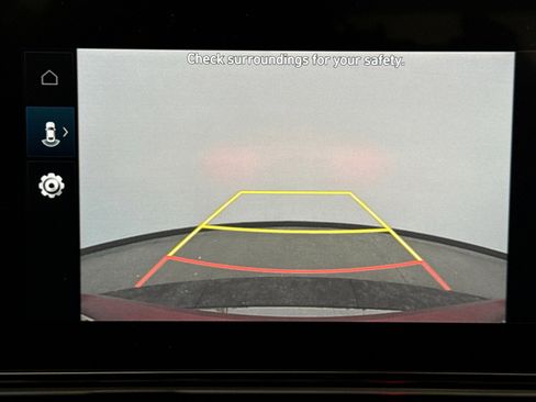 Used 2024 Hyundai Elantra SEL image 16