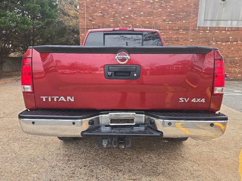 Used 2014 Nissan Titan SV w/ SV Premium Utility Package image 42