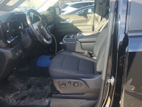 Used 2024 Chevrolet Silverado 1500 LT image 16